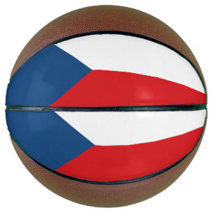 Volledig basketbal met vlag van Tsjechië