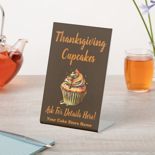 Volledig bewerkbare Thanksgiving Cupcakes, Cake St Reclamebord Met Voetstuk (Insitu)