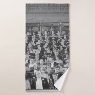VOLLEDIG HUISpubliek, , theater, menigte, mensen Badhanddoek