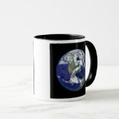 Volledig verlichte aarde in het centrum van Noord- Mok (Voorkant rechts)