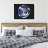 Volledig verlichte aarde in Zuid-Amerika Canvas Afdruk (Insitu (Slaapkamer))