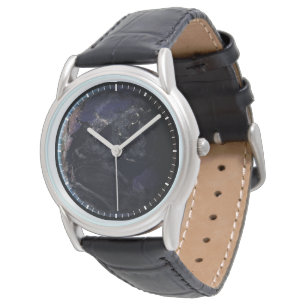 Volledige Aarde die de lichten van de stad van Azi Horloge