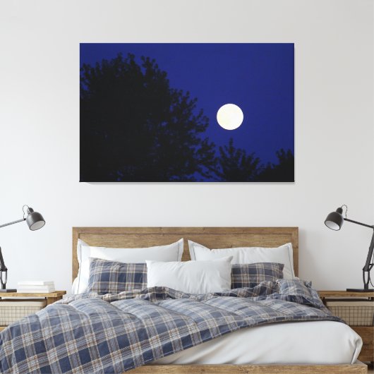 Volledige maan met bomen en blauwe hemel canvas afdruk (Insitu (Slaapkamer))