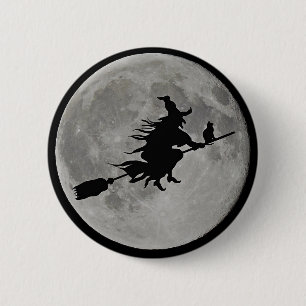 VOLLEDIGE MOON WITCH OP BROOM Halloween Witch BUTT Ronde Button 5,7 Cm