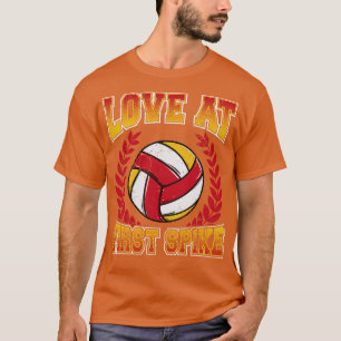Volleybal Liefde Bij Eerste Spike Speler Coach Tea T-shirt