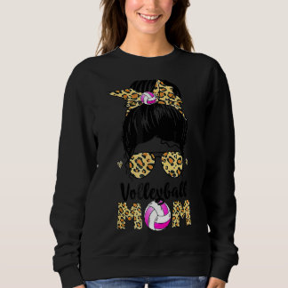 Volleyball mama Leopard Messy Bun Ball mama's Trui