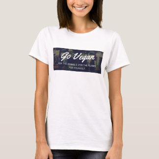 Vont l'activiste végétarien ample du T-shirt