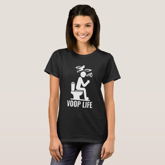 Voop Life Vaping on Toilet Blowing Vape Clouds T-shirt (Voorkant volledig)