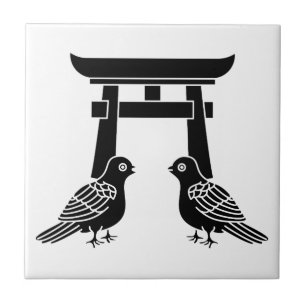 Voor de hand liggende duiven en Torii Tegeltje