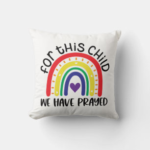 Voor dit kind hebben we gebeden met Boho Rainbow Kussen