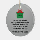 Voor God die zo van de wereld hield... Keramisch Ornament (Links)