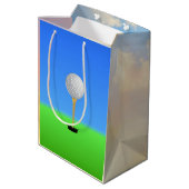 Voor! Golf Ball op T-shirt Medium Cadeauzakje (Achterkant Gekanteld)