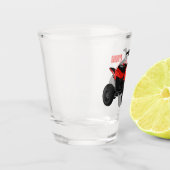 Voorbeeld van vierwielaandrijving met cartoon shot glas (Links)