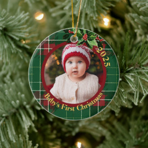 Voornamelijk groen geplakt De eerste kerstfoto v Keramisch Ornament