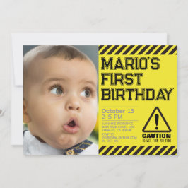 Voorzichtig! Grappige eerste verjaardag uitnodigin Kaart