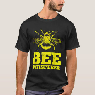 Voorzichtigheid van de bijenhouder probeert de bij t-shirt