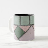 Vormen in roze en groen tweekleurige koffiemok (Voorkant links)