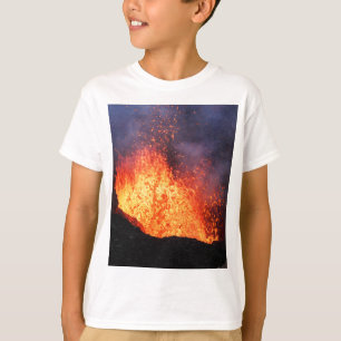 Vorming van hete lava-uitbarstingen van de krater t-shirt
