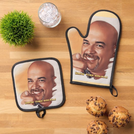 Vote for BrewsterJ. Oven Mitt & Pot Holder Set (Top down)
