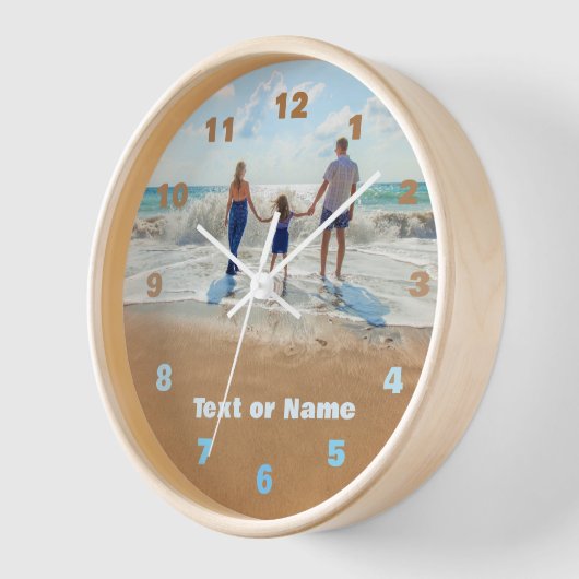 Votre horloge photo avec texte personnalisé (Angle)