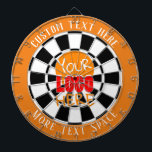 Votre logo personnalisé Orange et Cible de flechet<br><div class="desc">Personnalisez votre logo ici dartboard avec l'option de téléchargement du logo central. Téléchargez un fichier sans arrière - plan blanc pour obtenir un meilleur aperçu du arrière - plan. Ajoutez du texte en haut et en bas du tableau ou supprimez le texte dans l'espace modèle.</div>