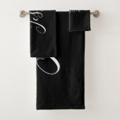 Votre nom | Élégant script blanc sur noir (En situation)