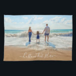 Votre serviette de cuisine photo et texte personna<br><div class="desc">Serviettes de cuisine personnalisées - Unique votre propre design - Famille personnalisée / Amis ou Serviettes personnelles / Cadeau - Ajouter votre texte et votre photo - Redimensionner et déplacer des éléments avec l'outil de personnalisation! Choisissez la police / taille / couleur ! Bonne chance - Soyez heureux :)</div>