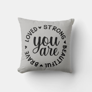 Vous êtes aimés fort brave beau coussin