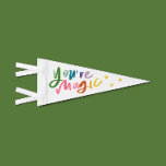 Vous êtes Magic Rainbow Pennant Drapeau<br><div class="desc">Arc-en-ciel lettré à la main Vous êtes le drapeau de la fantaisie magique pour une pop de plaisir sur vos murs!</div>