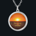 Vous êtes mon collier de soleil<br><div class="desc">Cette belle citation avec cette image du coucher du soleil que j'ai pris, gagnera son coeur.</div>