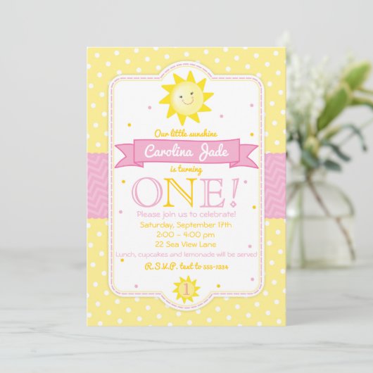 Vous êtes mon invitation d'anniversaire Sunshine (Debout devant)