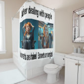 Vous êtes un rideau de douche introverti ou extrav (En situation)