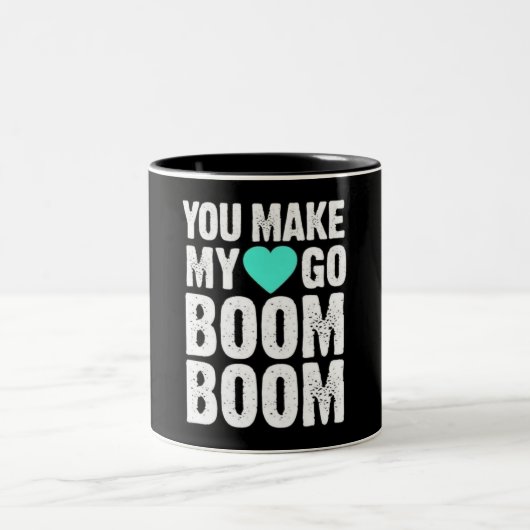 *VOUS FAITES DE MON COEUR BOOM BOOM BOOM* MUG (Centre)