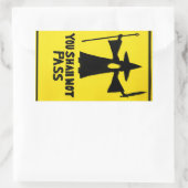 Vous Ne Devrez Pas Passer Sticker (Sac)