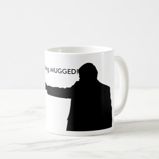 Vous obtenez la tasse ATTAQUÉE (Devant droit)
