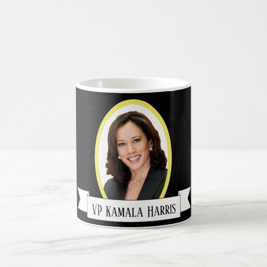 VP Kamala Harris Portait Koffiemok (Center)
