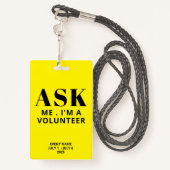 Vraag me de gele vrijwilliger badge (Achterkant met draagriem)