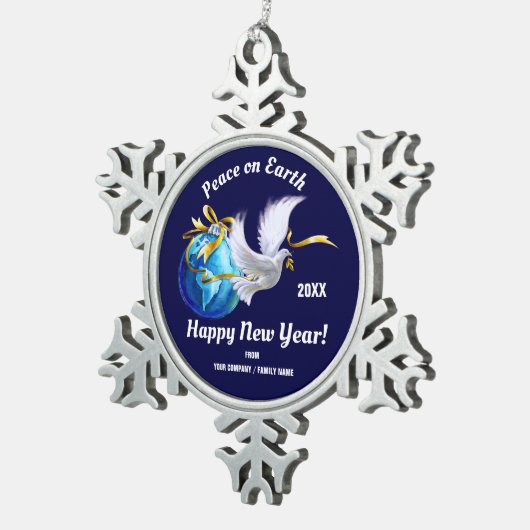 Vrede op aarde. Peace Dove Custom Tin Sneeuwvlok Ornament (Rechts)