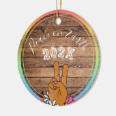 Vrede op Aarde Regenboog Aangepaste Naam- Jaar Keramisch Ornament (Links)