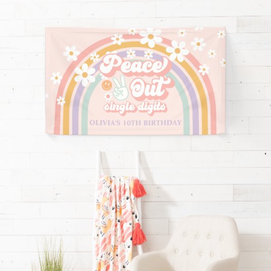 Vrede uit enkele cijfers regenboog 10e verjaardag spandoek (Insitu)