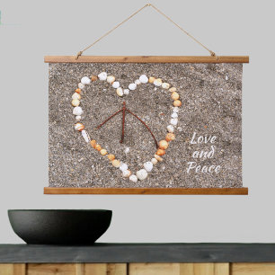 Vredesgebarentaal in het hart van de Seashells op Hangend Wandkleed