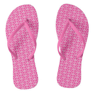 Vredessignalen op helder roze teenslippers