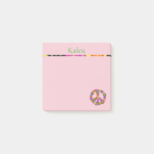 Vredesteken gepersonaliseerd met naam in roze post-it® notes (Voorkant)