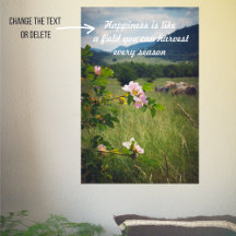 Vreedzaam landschap met wilde rozen