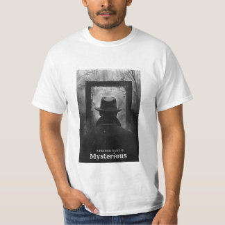 Vreemd donker en mysterieus t-shirt