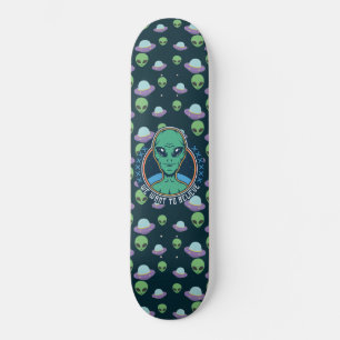 Vreemde buitenaardse wezens die we willen geloven skateboard