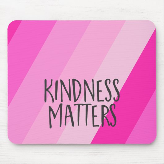 Vriendelijkheid is belangrijk, Modern vrouwelijk m Muismat (Voorkant)