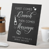 Vrijgezellenfeest First Comes Brunch Reclamebord Met Voetstuk (Insitu)