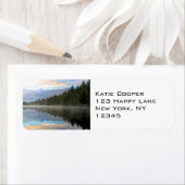 Vroege ochtend reflecteert het landschap etiket (Insitu)