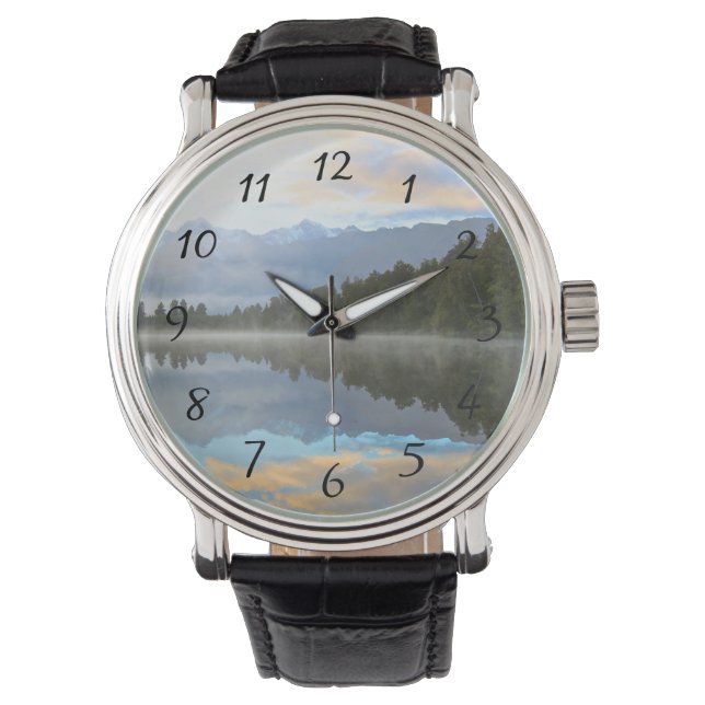Vroege ochtend reflecteert het landschap horloge (Voorkant)